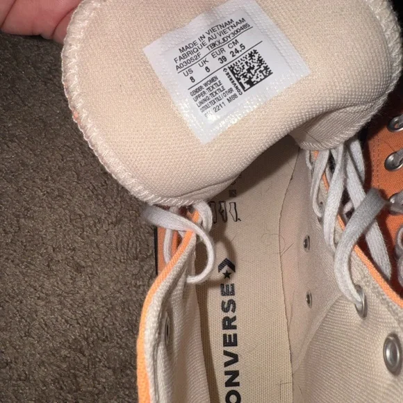 Converse Women's Bright Orange platforms - Picture 6 of 6